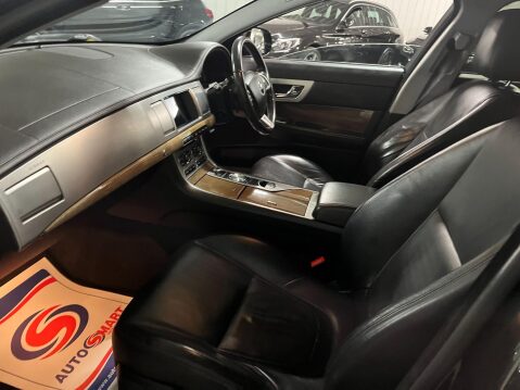 Jaguar XF 2.2d Premium Luxury Sportbrake Auto Euro 5 (s/s) 5dr 17