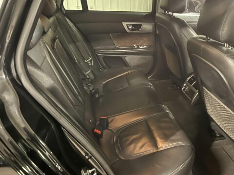 Jaguar XF 2.2d Premium Luxury Sportbrake Auto Euro 5 (s/s) 5dr 29