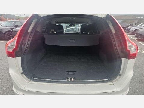 Volvo XC60 2.0 D4 SE Euro 6 (s/s) 5dr 8