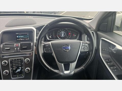 Volvo XC60 2.0 D4 SE Euro 6 (s/s) 5dr 11