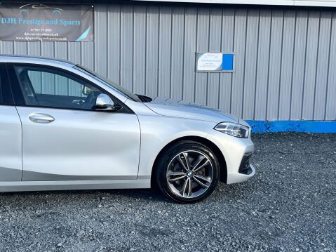 BMW 1 Series 1.5 118i Sport Euro 6 (s/s) 5dr 23