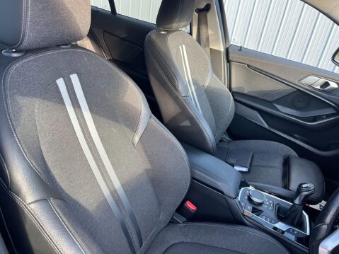 BMW 1 Series 1.5 118i Sport Euro 6 (s/s) 5dr 33