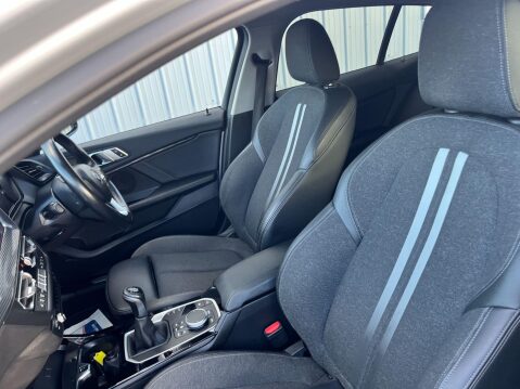 BMW 1 Series 1.5 118i Sport Euro 6 (s/s) 5dr 39