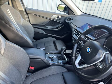 BMW 1 Series 1.5 118i Sport Euro 6 (s/s) 5dr 34