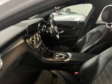 Mercedes-Benz C Class 1.5 C200 MHEV EQ Boost AMG Line (Premium) G-Tronic+ Euro 6 (s/s) 5dr 35