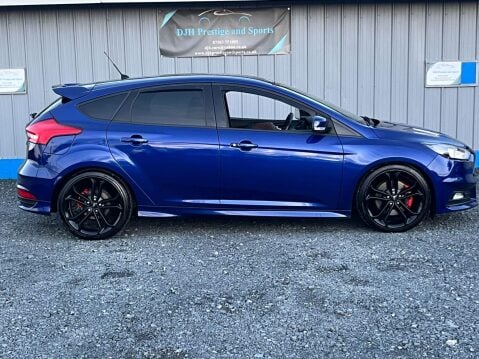 Ford Focus 2.0T EcoBoost ST-2 Euro 6 (s/s) 5dr 18