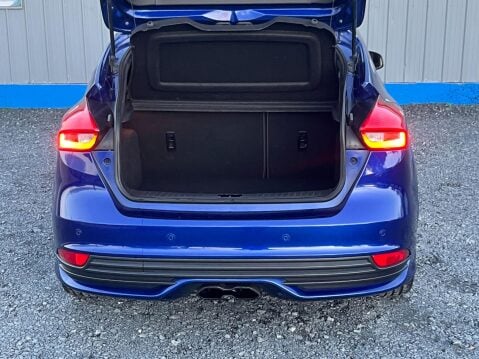 Ford Focus 2.0T EcoBoost ST-2 Euro 6 (s/s) 5dr 45