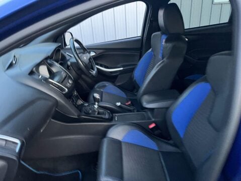 Ford Focus 2.0T EcoBoost ST-2 Euro 6 (s/s) 5dr 30