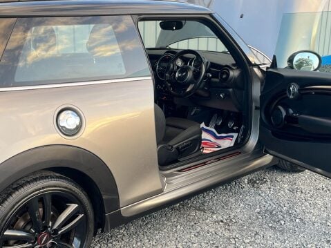 Mini Hatch 2.0 Cooper SD Euro 6 (s/s) 3dr 16