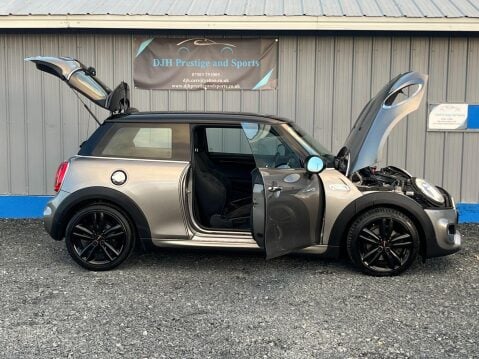 Mini Hatch 2.0 Cooper SD Euro 6 (s/s) 3dr 3