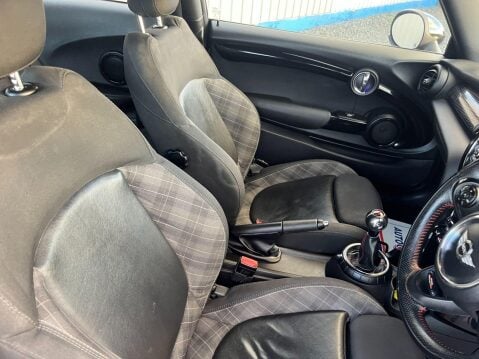 Mini Hatch 2.0 Cooper SD Euro 6 (s/s) 3dr 5