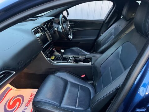 Jaguar XE 2.0d R-Sport Euro 6 (s/s) 4dr 34