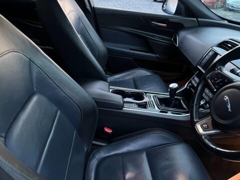 Jaguar XE 2.0d R-Sport Euro 6 (s/s) 4dr 6