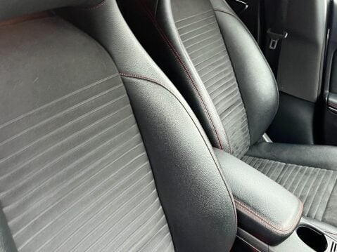 Mercedes-Benz CLA Class 2.1 CLA220 CDI AMG Sport Shooting Brake 7G-DCT Euro 6 (s/s) 5dr 30