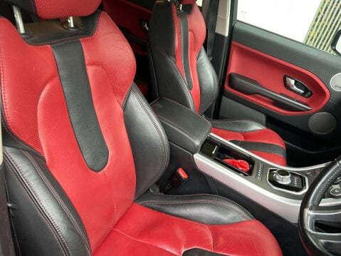 Land Rover Range Rover Evoque 2.2 SD4 Dynamic Auto 4WD Euro 5 (s/s) 5dr 3