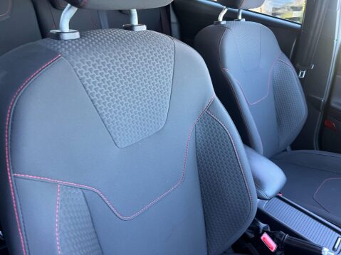 Ford Focus 1.5 TDCi ST-Line Euro 6 (s/s) 5dr 38