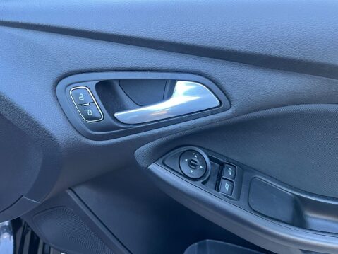 Ford Focus 1.5 TDCi ST-Line Euro 6 (s/s) 5dr 36