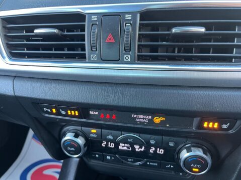 Mazda 3 2.0 SKYACTIV-G Sport Nav Fastback Euro 5 (s/s) 4dr 29