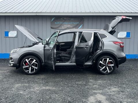 Nissan Qashqai 1.5 dCi Tekna Euro 6 (s/s) 5dr 3