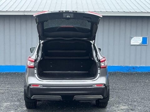 Nissan Qashqai 1.5 dCi Tekna Euro 6 (s/s) 5dr 10