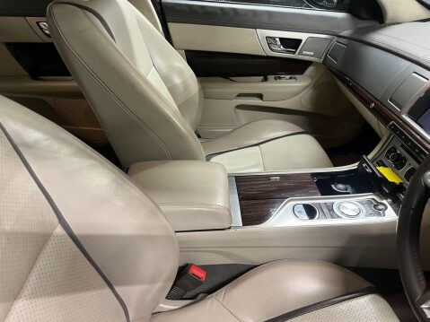 Jaguar XF 2.2d Portfolio Auto Euro 5 (s/s) 4dr 16