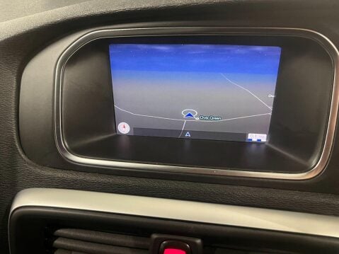 Volvo V40 2.0 D3 R-Design Pro Euro 6 (s/s) 5dr 6