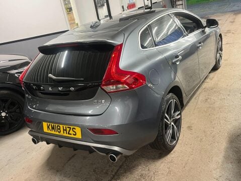 Volvo V40 2.0 D3 R-Design Pro Euro 6 (s/s) 5dr 21