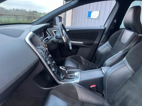 Volvo XC60 2.0 D4 R-Design Nav Auto Euro 6 (s/s) 5dr 31