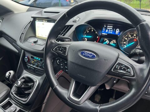 Ford Kuga 1.5 TDCi Titanium Euro 6 (s/s) 5dr 38