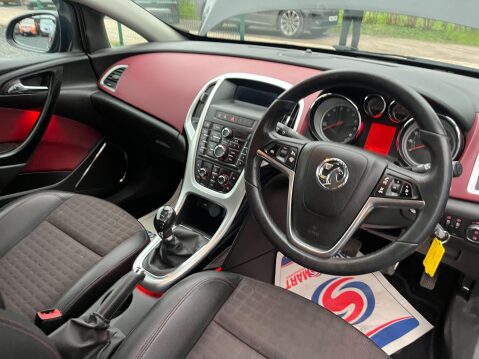 Vauxhall Astra GTC 1.6i Turbo SRi Euro 6 (s/s) 3dr 27