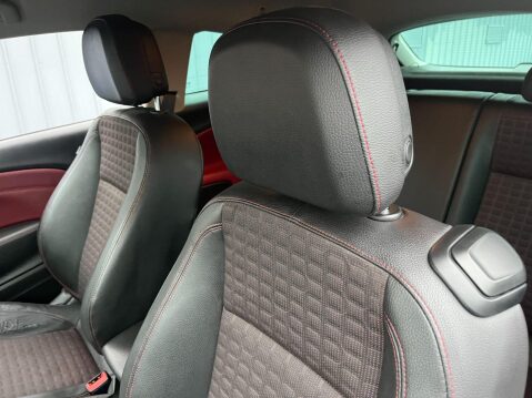 Vauxhall Astra GTC 1.6i Turbo SRi Euro 6 (s/s) 3dr 5