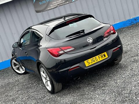 Vauxhall Astra GTC 1.6i Turbo SRi Euro 6 (s/s) 3dr 51