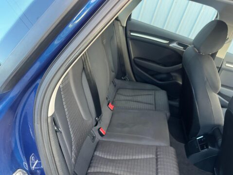 Audi A3 1.6 TDI Sport Sportback Euro 5 (s/s) 5dr 27