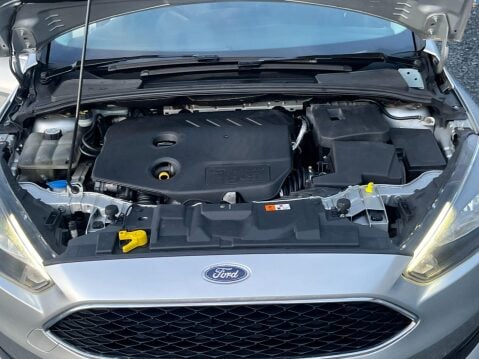 Ford Focus 1.6 TDCi Zetec Euro 5 (s/s) 5dr 33