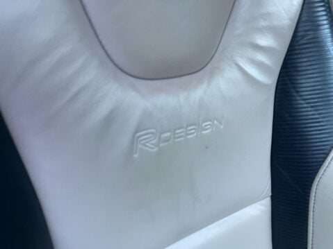 Volvo XC60 2.4 D5 R-Design Nav Geartronic AWD Euro 5 5dr 26