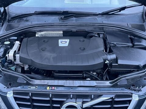 Volvo XC60 2.4 D5 R-Design Nav Geartronic AWD Euro 5 5dr 46