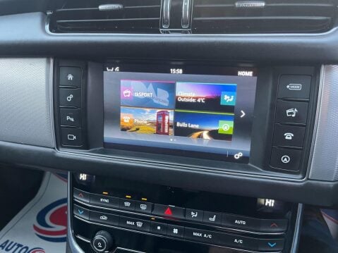 Jaguar XF 2.0d Portfolio Auto Euro 6 (s/s) 4dr 29
