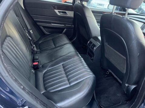Jaguar XF 2.0d Portfolio Auto Euro 6 (s/s) 4dr 32