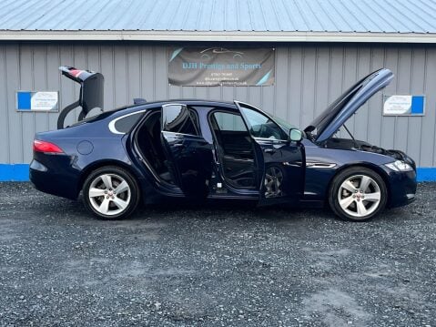 Jaguar XF 2.0d Portfolio Auto Euro 6 (s/s) 4dr 14