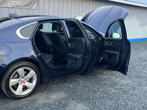 Jaguar XF 2.0d Portfolio Auto Euro 6 (s/s) 4dr 15