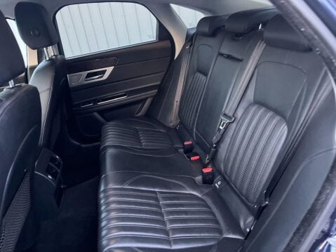 Jaguar XF 2.0d Portfolio Auto Euro 6 (s/s) 4dr 40