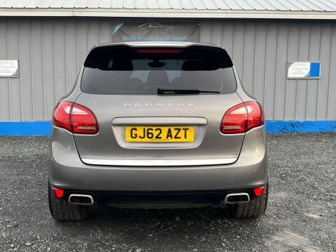 Porsche Cayenne 3.0 TD V6 Tiptronic 4WD Euro 5 (s/s) 5dr 8