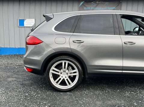 Porsche Cayenne 3.0 TD V6 Tiptronic 4WD Euro 5 (s/s) 5dr 22