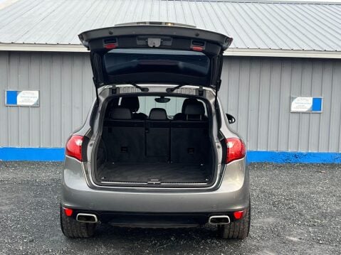 Porsche Cayenne 3.0 TD V6 Tiptronic 4WD Euro 5 (s/s) 5dr 9