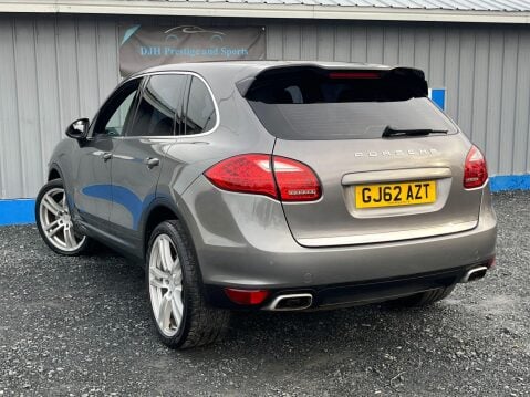 Porsche Cayenne 3.0 TD V6 Tiptronic 4WD Euro 5 (s/s) 5dr 57