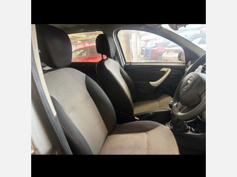 Dacia Duster 1.5 dCi Ambiance Euro 6 (s/s) 5dr 8