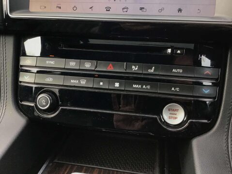 Jaguar F-Pace 2.0 D240 Portfolio Auto AWD Euro 6 (s/s) 5dr 9