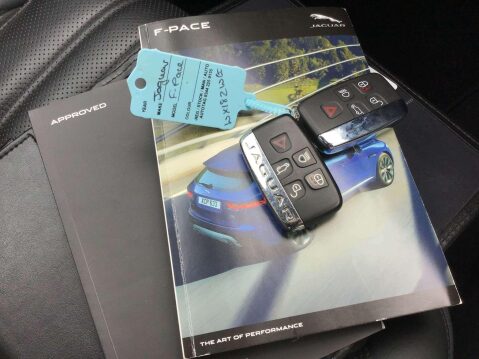 Jaguar F-Pace 2.0 D240 Portfolio Auto AWD Euro 6 (s/s) 5dr 16