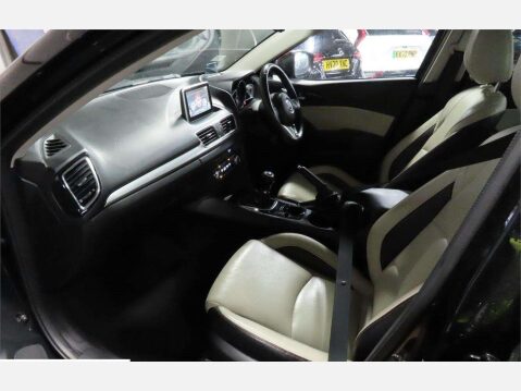 Mazda 3 2.0 SKYACTIV-G Sport Nav Fastback Euro 5 (s/s) 4dr 4