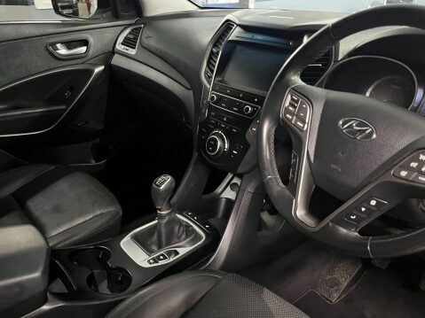 Hyundai SANTA FE 2.2 CRDi Blue Drive Premium 4WD Euro 6 (s/s) 5dr 33